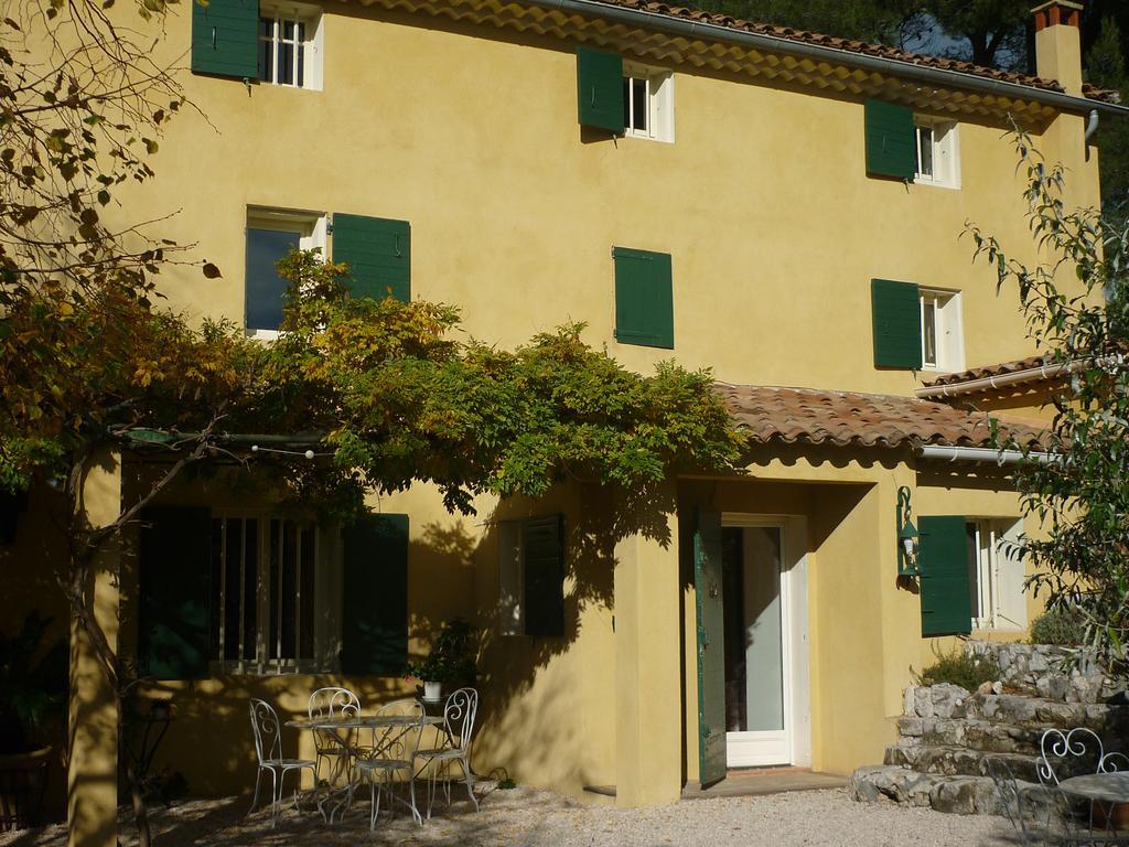 Le Mas Des Aludes La Destrousse Exterior foto